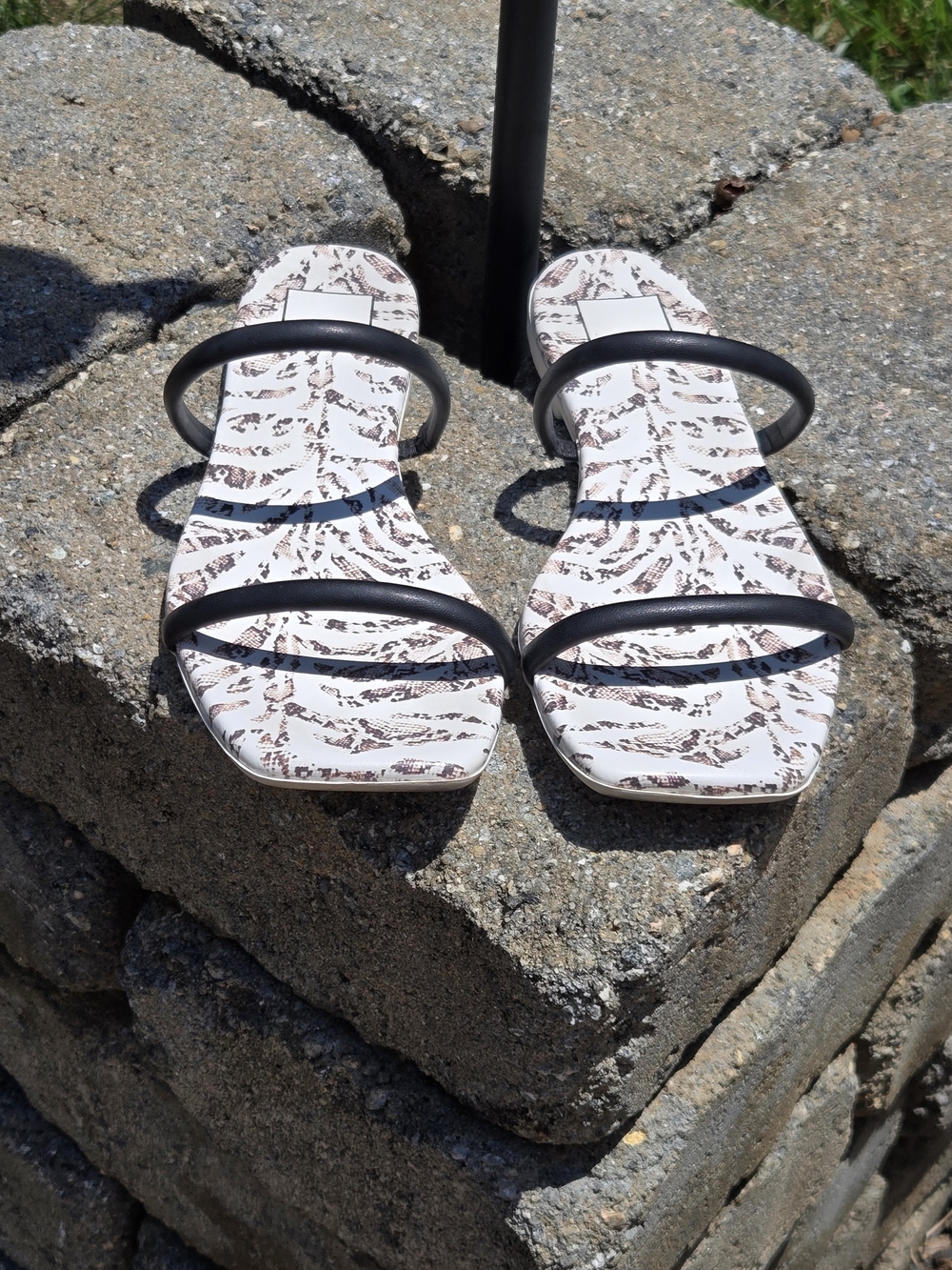 Dolce Vita Black-Strap Printed Footbed Sandals